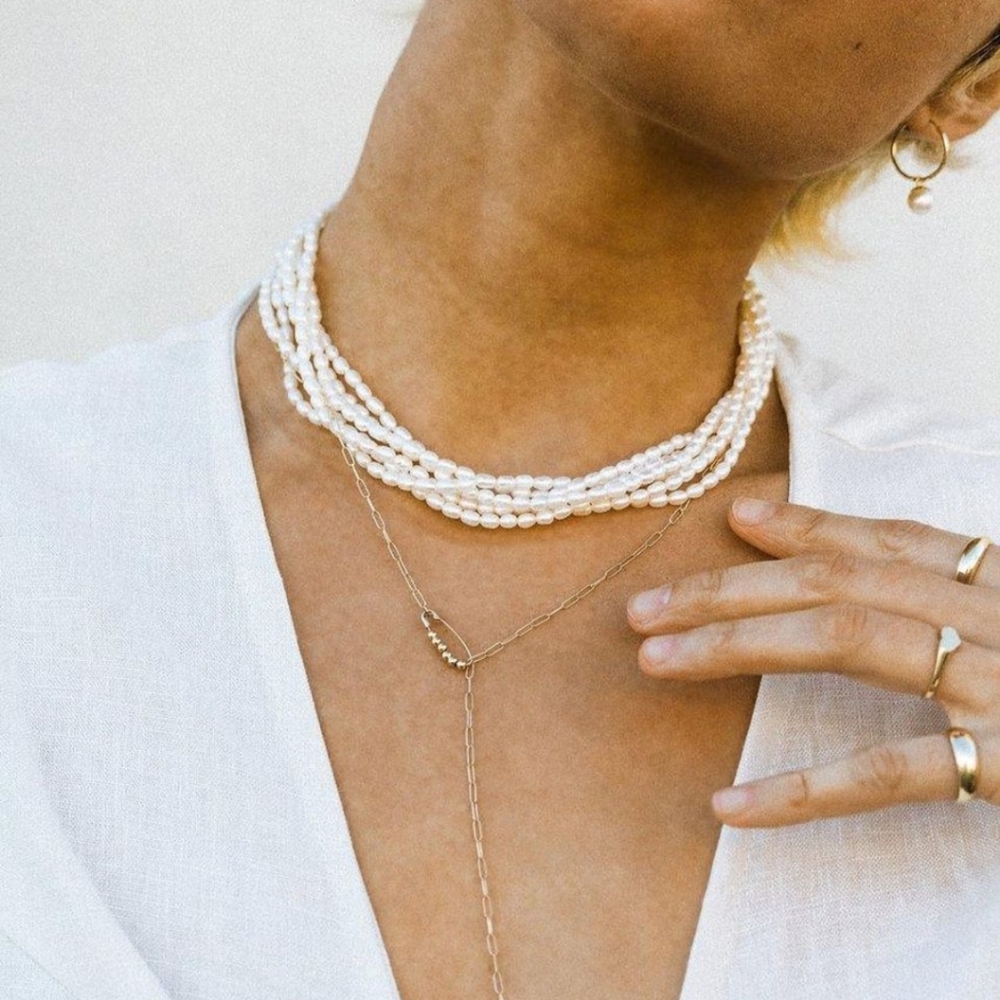 ISO Loren Stewart pearl collar